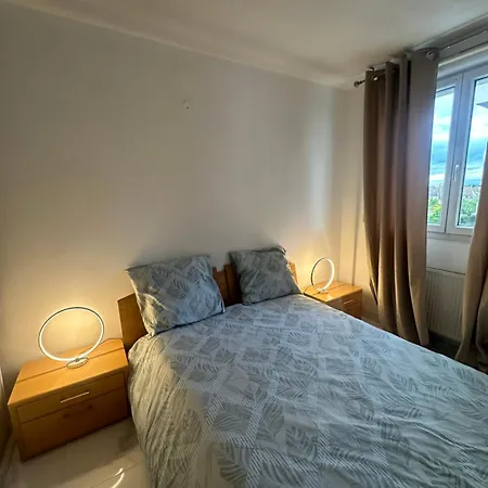 Tres Beau Trois Pieces Avec Vue Degagee Et Parking Prive Souterrain Apartamento Estrasburgo