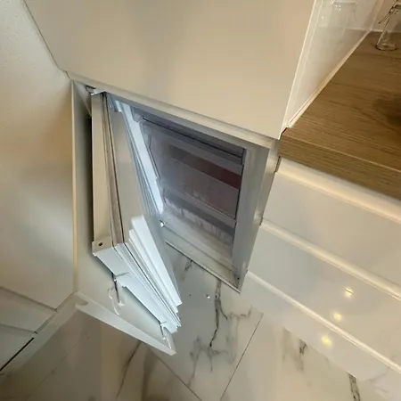 Apartamento Tres Beau Trois Pieces Avec Vue Degagee Et Parking Prive Souterrain *