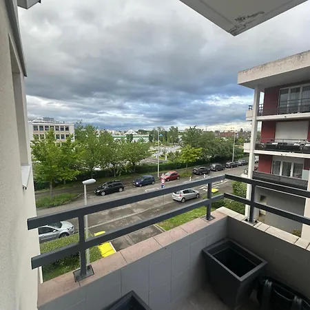 Tres Beau Trois Pieces Avec Vue Degagee Et Parking Prive Souterrain * Estrasburgo