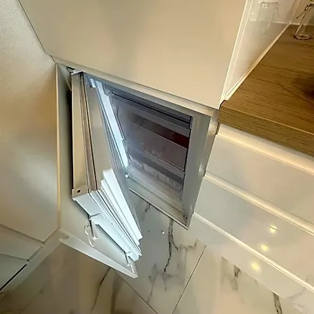Διαμέρισμα Tres Beau Trois Pieces Avec Vue Degagee