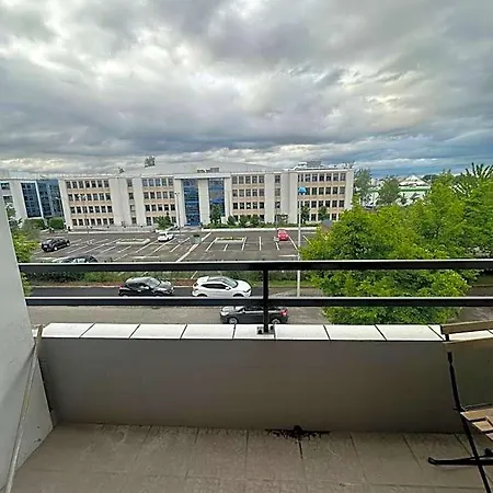 Tres Beau Trois Pieces Avec Vue Degagee Διαμέρισμα *