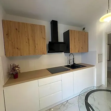Tres Beau Trois Pieces Avec Vue Degagee