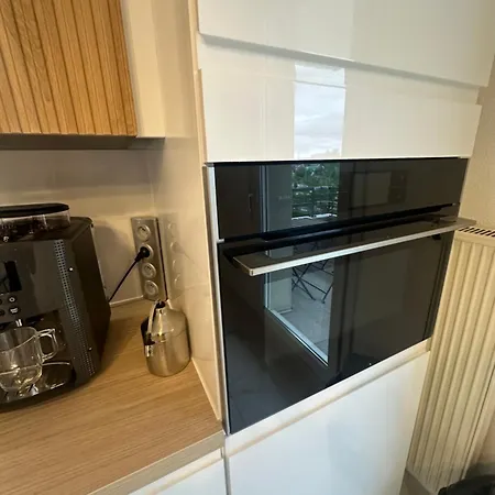 Tres Beau Trois Pieces Avec Vue Degagee アパート ストラスブール