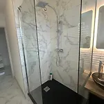Très Beau Trois Pièces Avec Vue Dégagée Appartamento